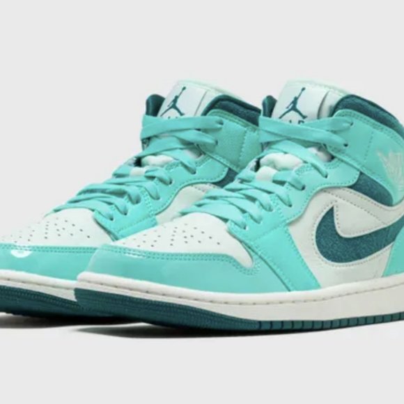 Jordan Womens AIR JORDAN 1 MID SE Green | Womens 7 - Picture 14 of 14